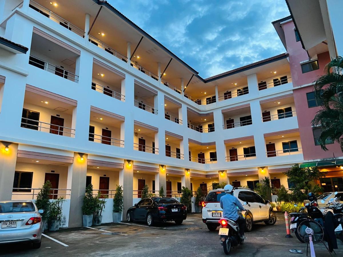 Jj Palace เจเจ พาเลซ Hotell Ban Si Than Eksteriør bilde